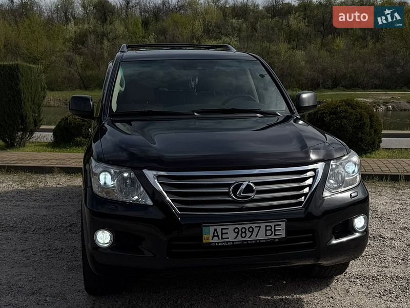 Lexus LX 2008