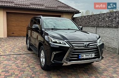 Внедорожник / Кроссовер Lexus LX 2016 в Ровно