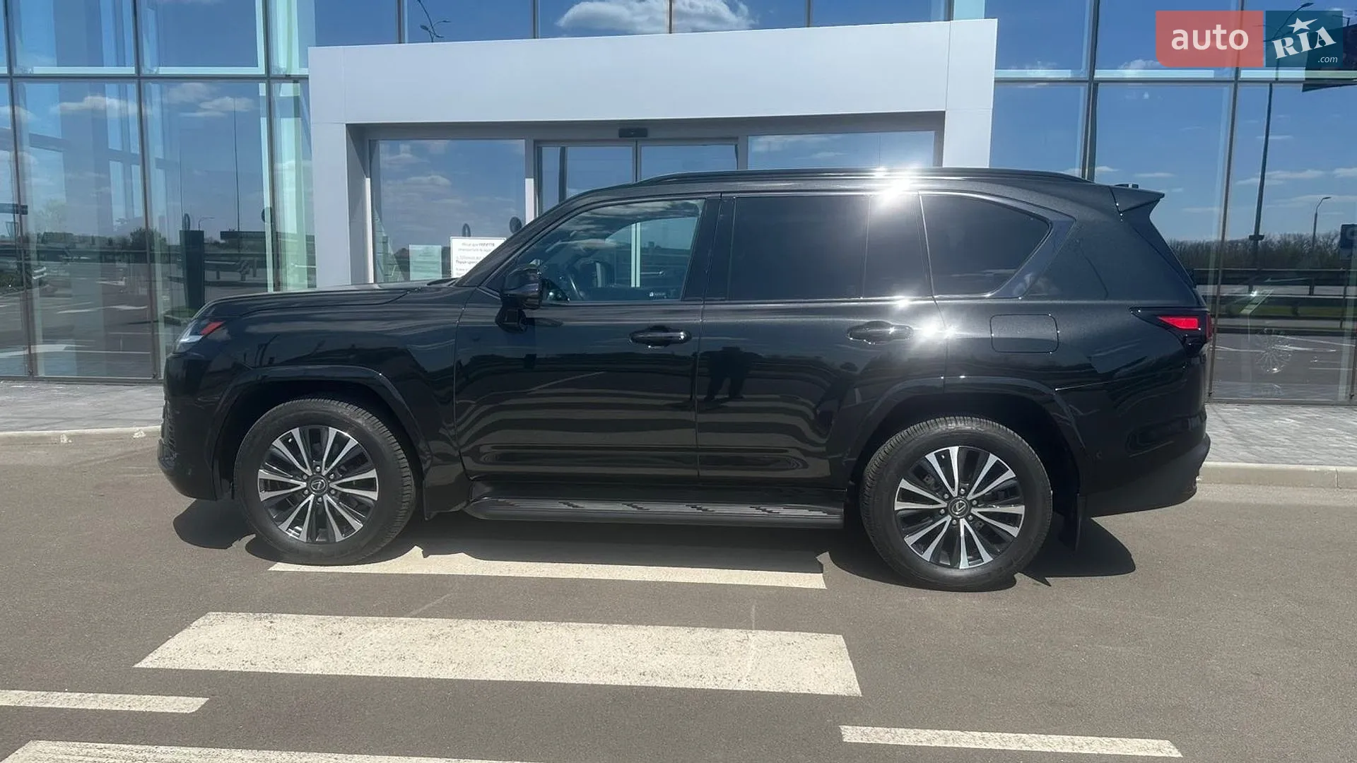 2023 Lexus LX - мініатюра 3