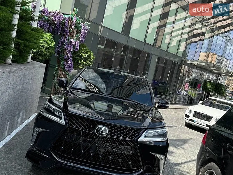 Lexus LX 2019