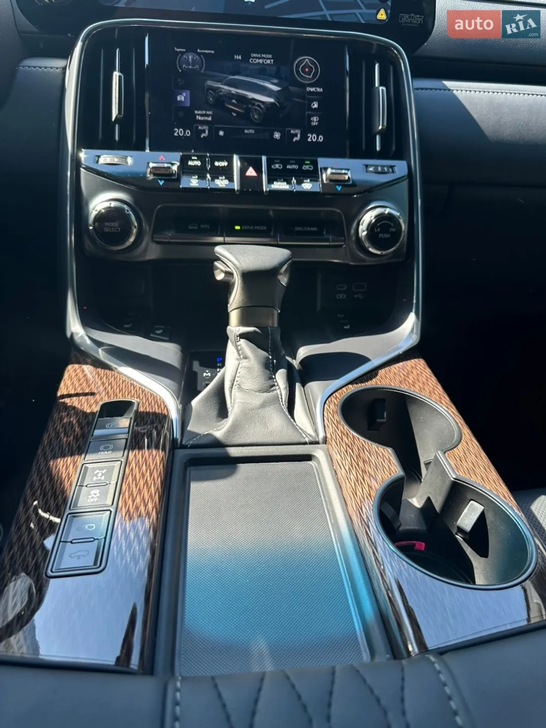 2023 Lexus LX - мініатюра 18