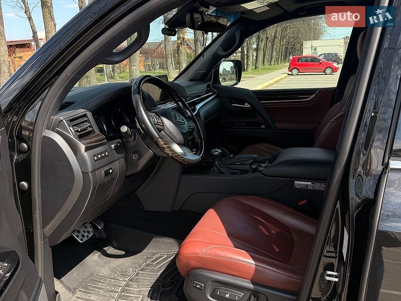 Внедорожник / Кроссовер Lexus LX 2019 в Киеве