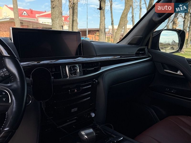 Внедорожник / Кроссовер Lexus LX 2019 в Киеве