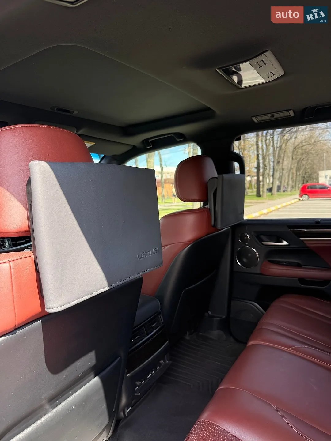 2019 Lexus LX - мініатюра 21