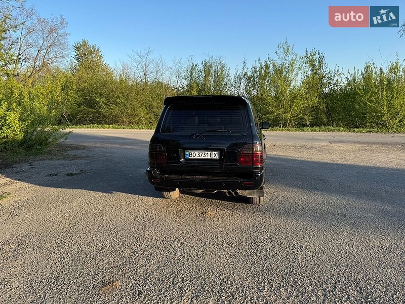 Внедорожник / Кроссовер Lexus LX 2000 в Тернополе