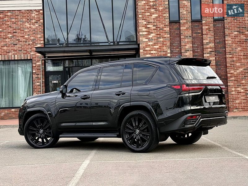 Внедорожник / Кроссовер Lexus LX 2022 в Киеве
