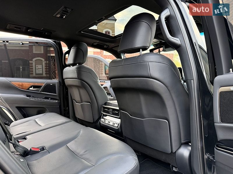 Внедорожник / Кроссовер Lexus LX 2022 в Киеве