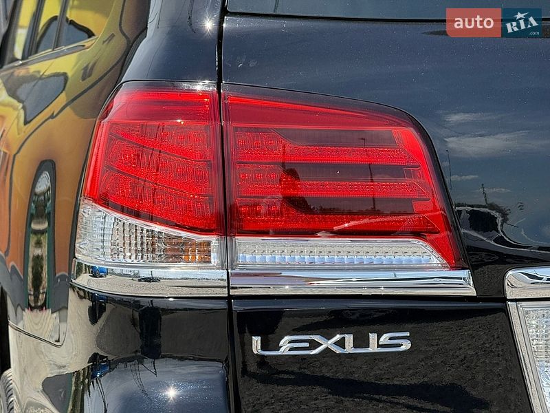 Внедорожник / Кроссовер Lexus LX 2008 в Стрые