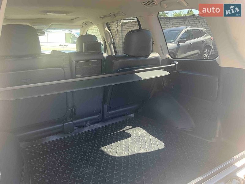 Внедорожник / Кроссовер Lexus LX 2012 в Киеве