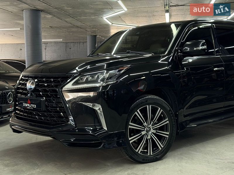 Внедорожник / Кроссовер Lexus LX 2016 в Одессе