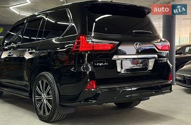Внедорожник / Кроссовер Lexus LX 2016 в Одессе