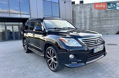 Внедорожник / Кроссовер Lexus LX 2011 в Черновцах