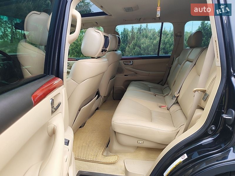 Позашляховик / Кросовер Lexus LX 2008 в Києві