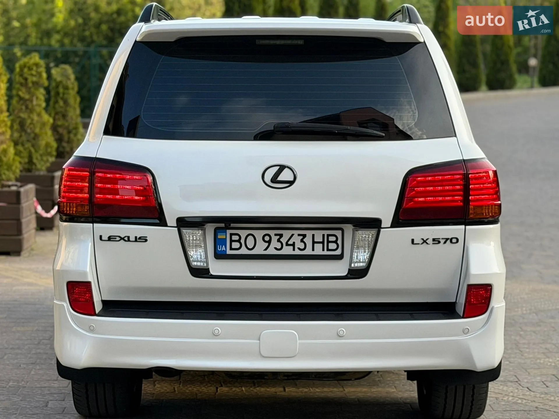 2011 Lexus LX - мініатюра 28