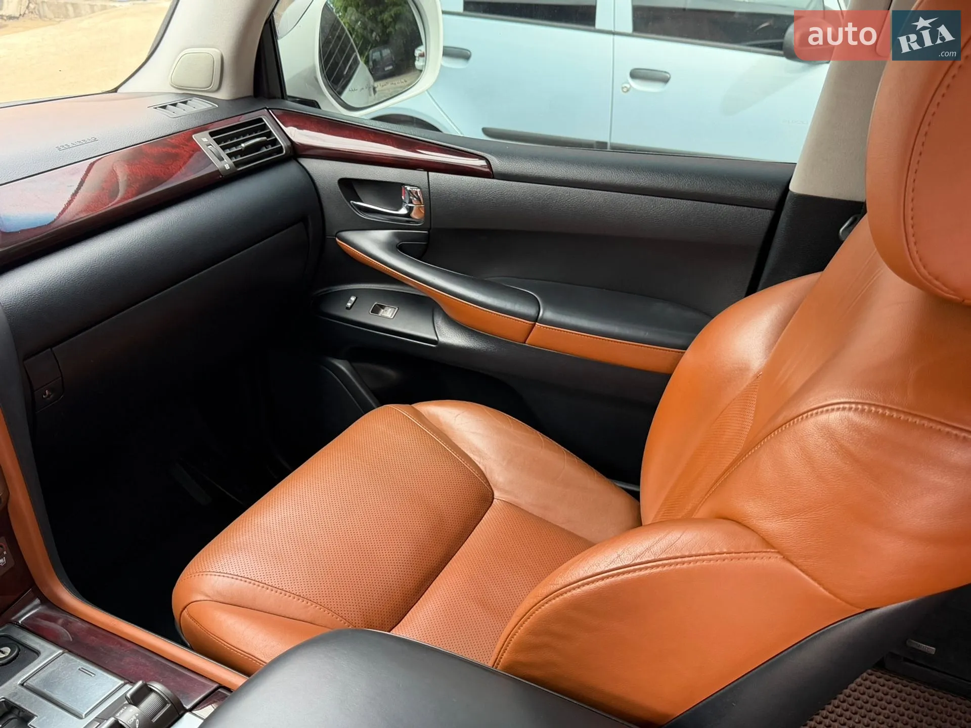 2011 Lexus LX - мініатюра 68