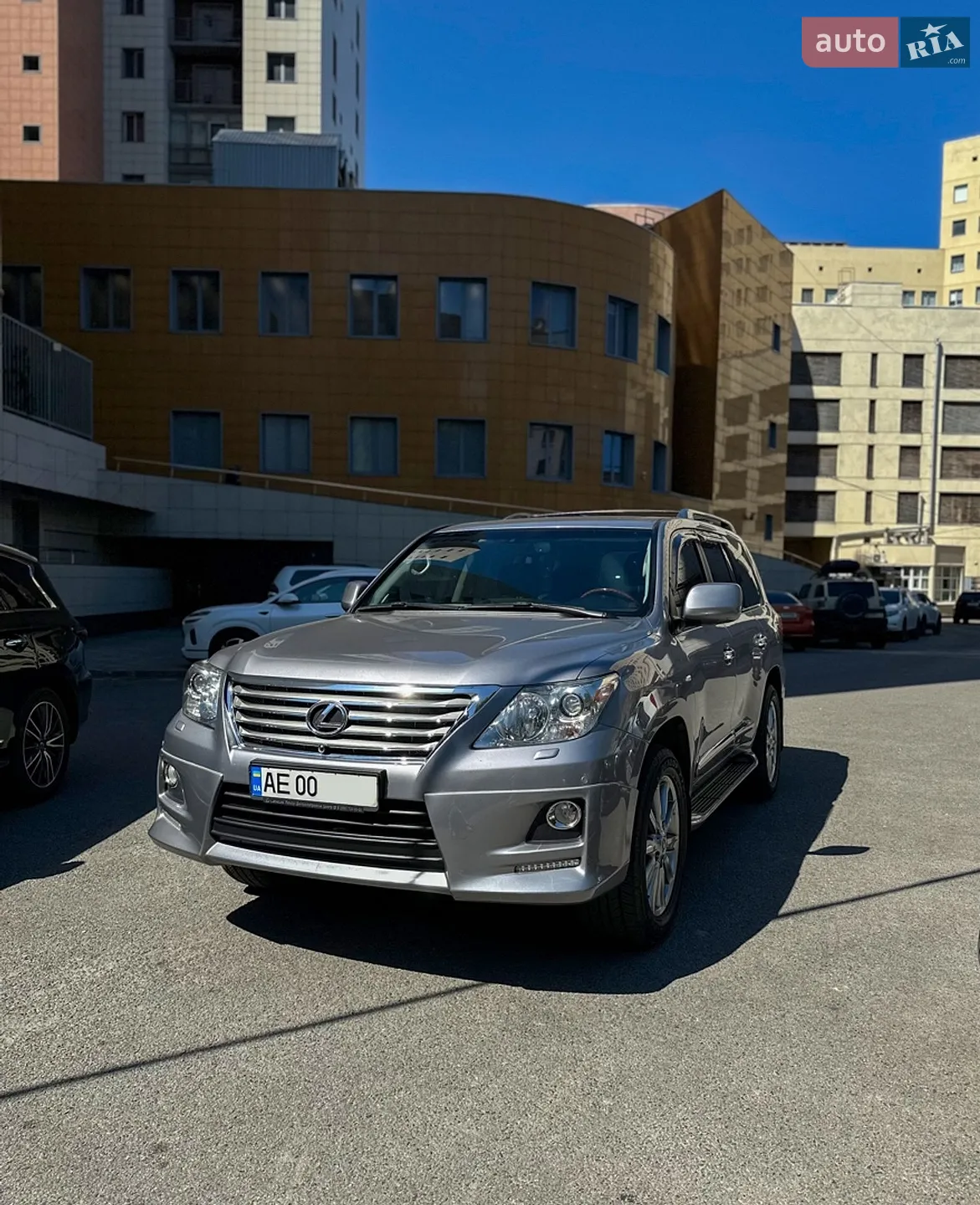 2011 Lexus LX - фото 1