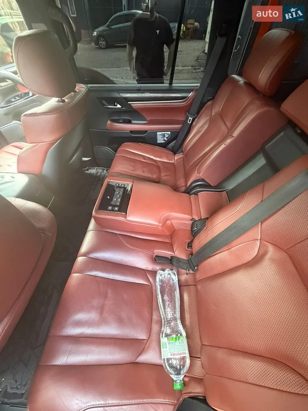 2017 Lexus LX - мініатюра 8