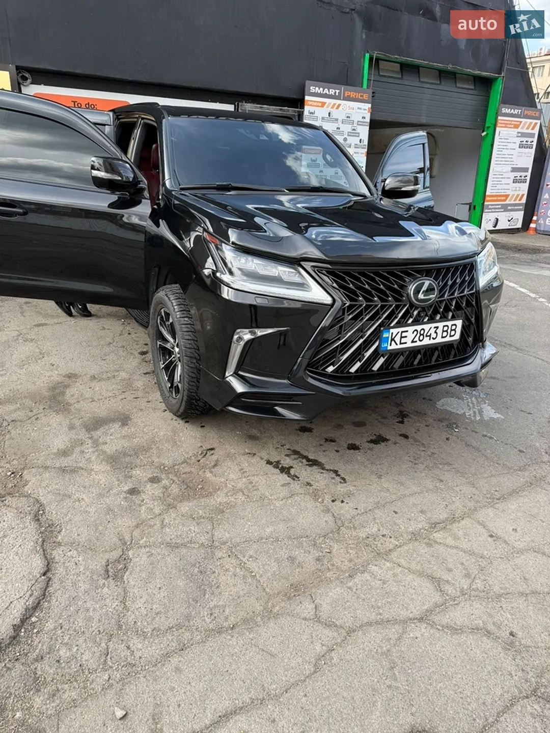 2017 Lexus LX - мініатюра 13