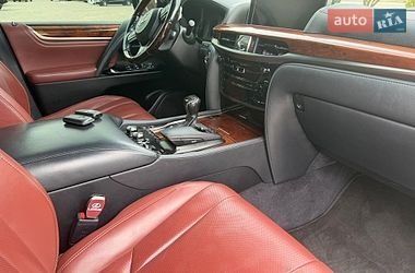 Позашляховик / Кросовер Lexus LX 2016 в Івано-Франківську
