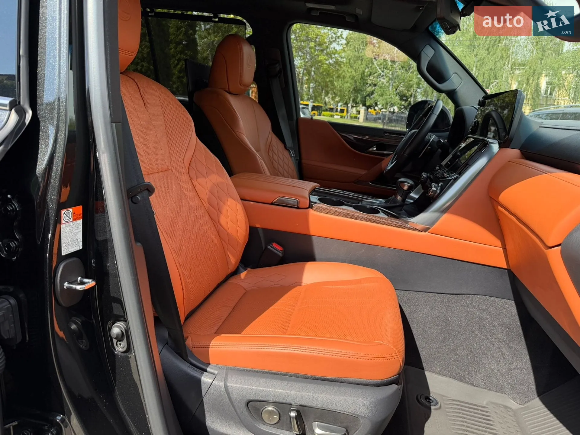 2023 Lexus LX - мініатюра 31