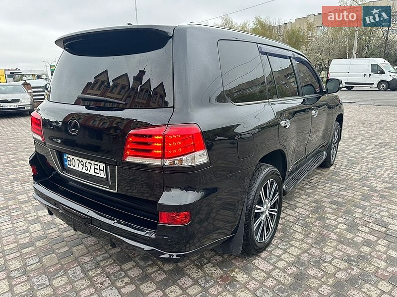 Внедорожник / Кроссовер Lexus LX 2010 в Тернополе