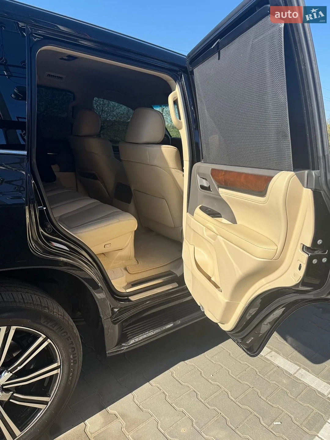 2016 Lexus LX - мініатюра 11