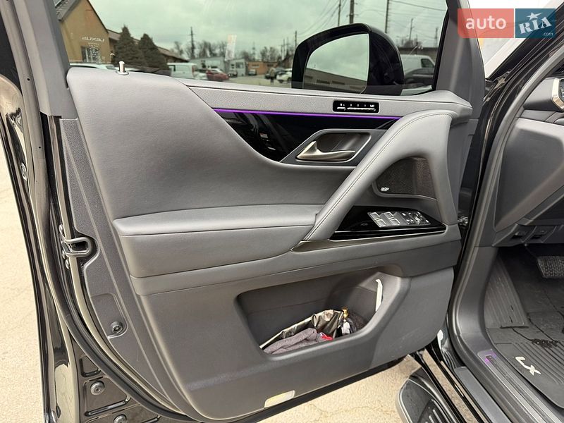 Внедорожник / Кроссовер Lexus LX 2023 в Днепре