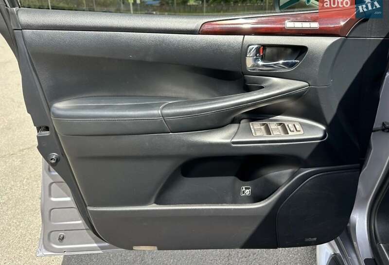 Позашляховик / Кросовер Lexus LX 2011 в Марганці