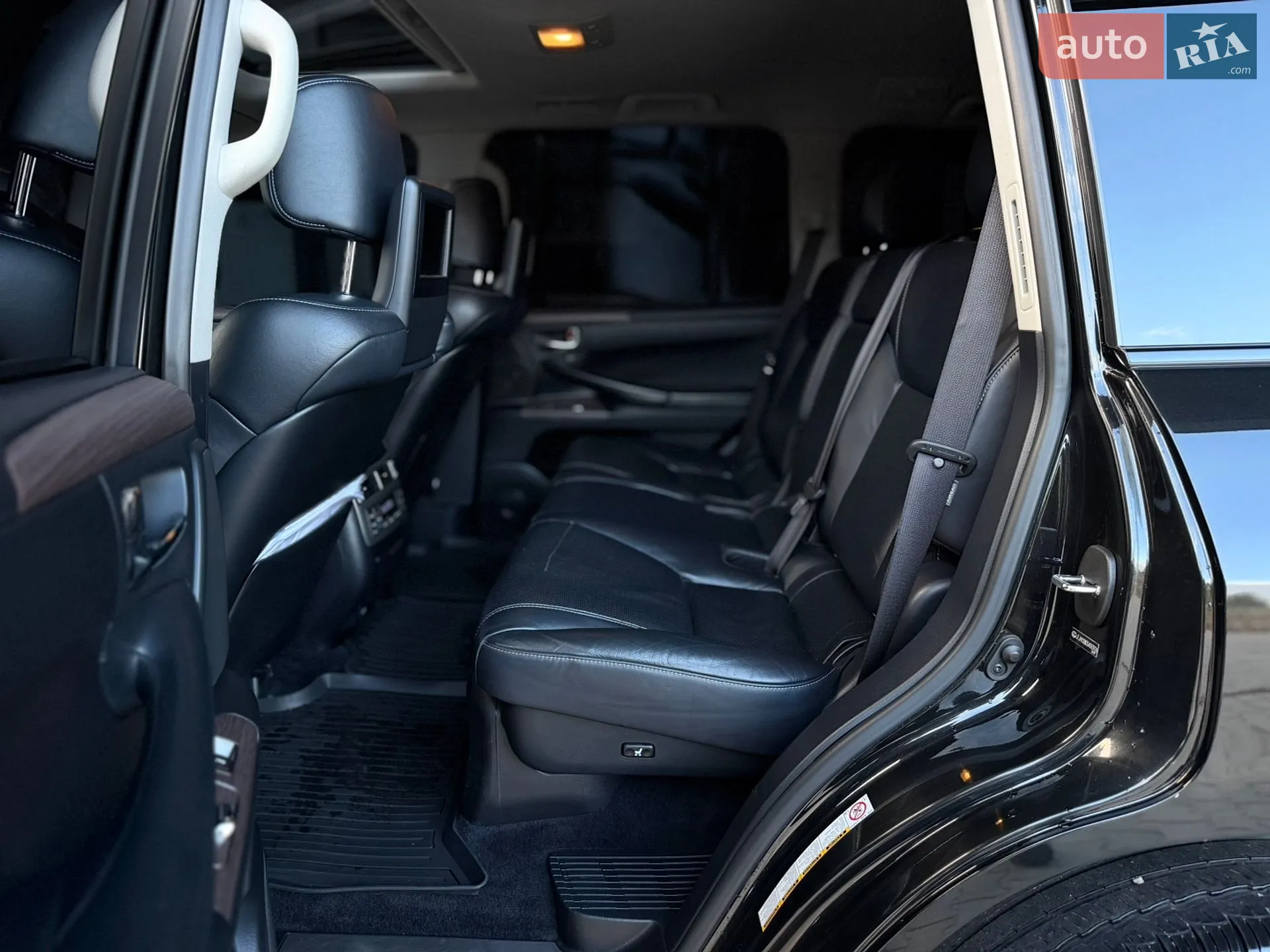2012 Lexus LX - мініатюра 23