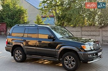 Позашляховик / Кросовер Lexus LX 2005 в Володимирі