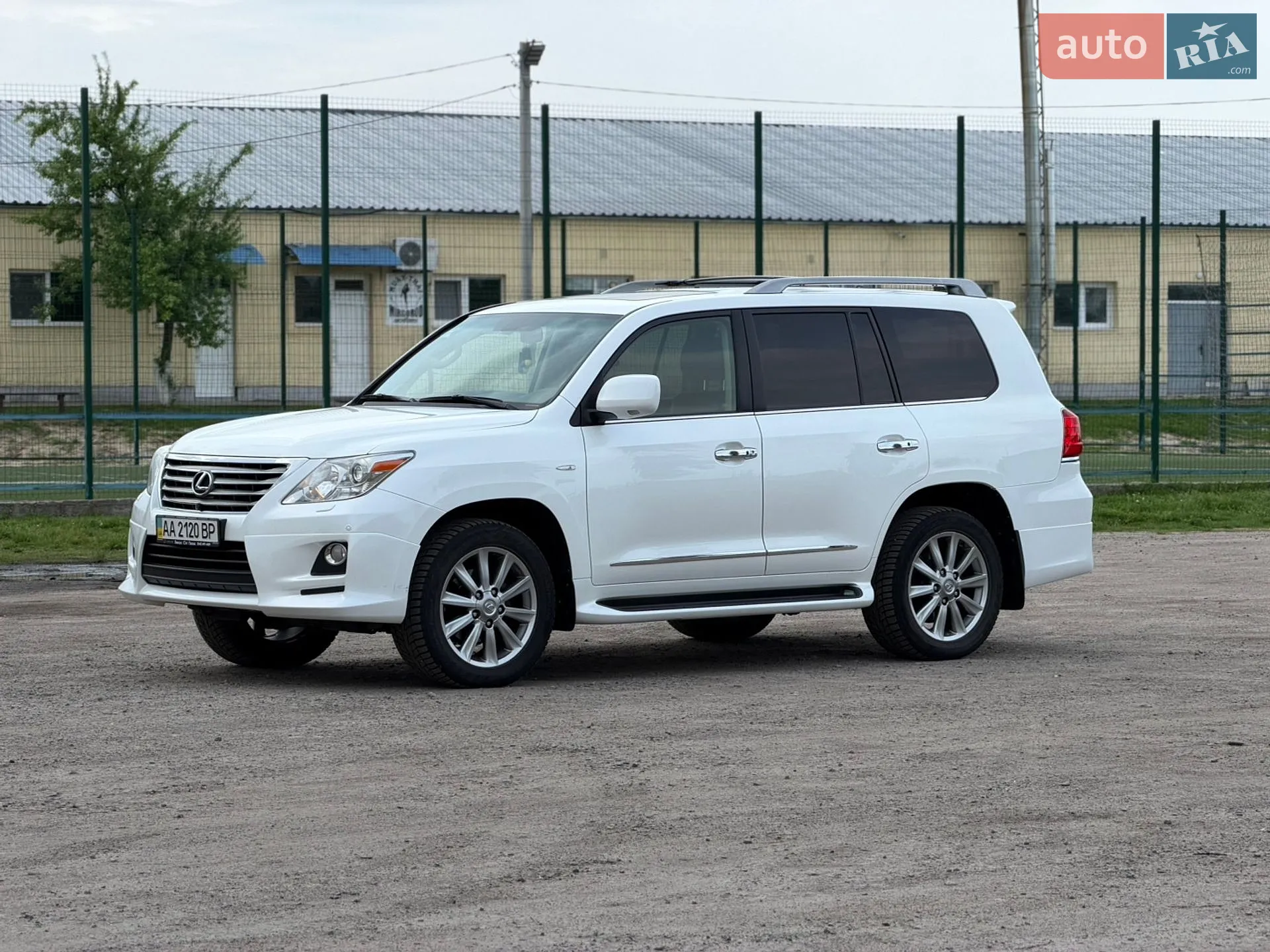 2011 Lexus LX - мініатюра 4