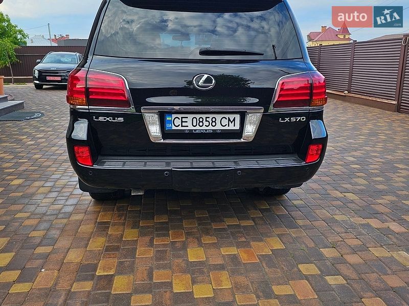 Позашляховик / Кросовер Lexus LX 2008 в Чернівцях