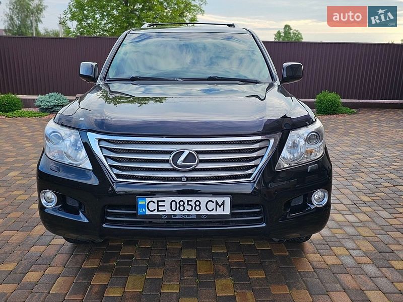 Позашляховик / Кросовер Lexus LX 2008 в Чернівцях