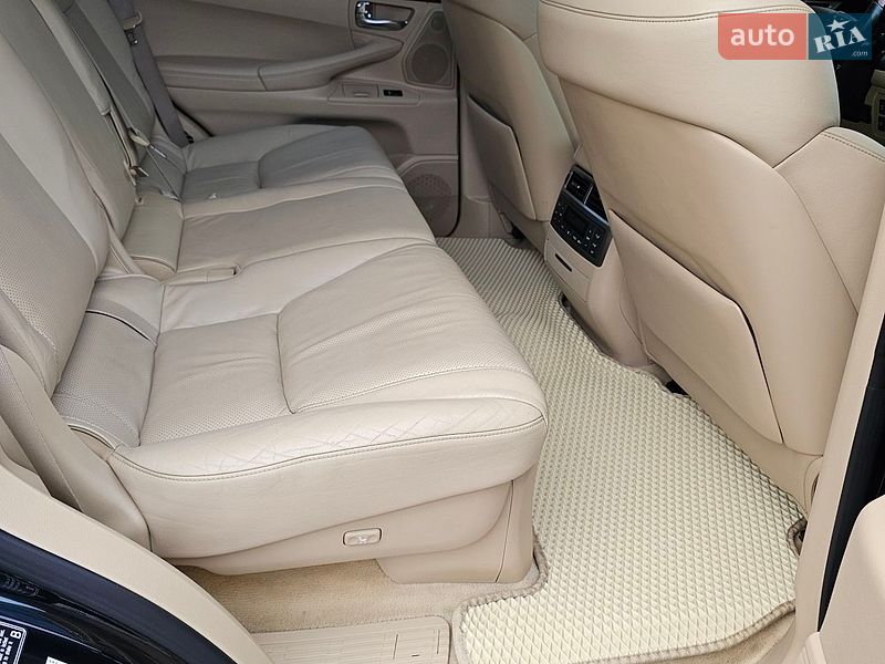 Позашляховик / Кросовер Lexus LX 2008 в Чернівцях