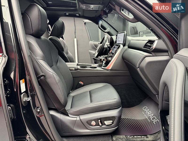Внедорожник / Кроссовер Lexus LX 2025 в Киеве