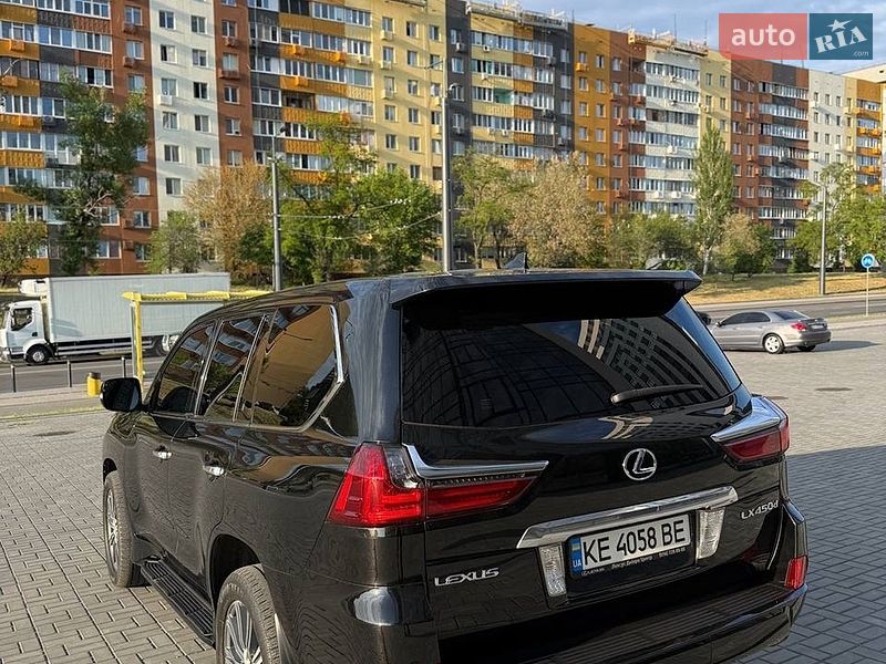 Позашляховик / Кросовер Lexus LX 2017 в Дніпрі