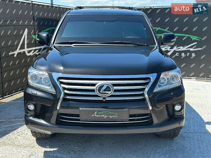 Внедорожник / Кроссовер Lexus LX 2015 в Киеве