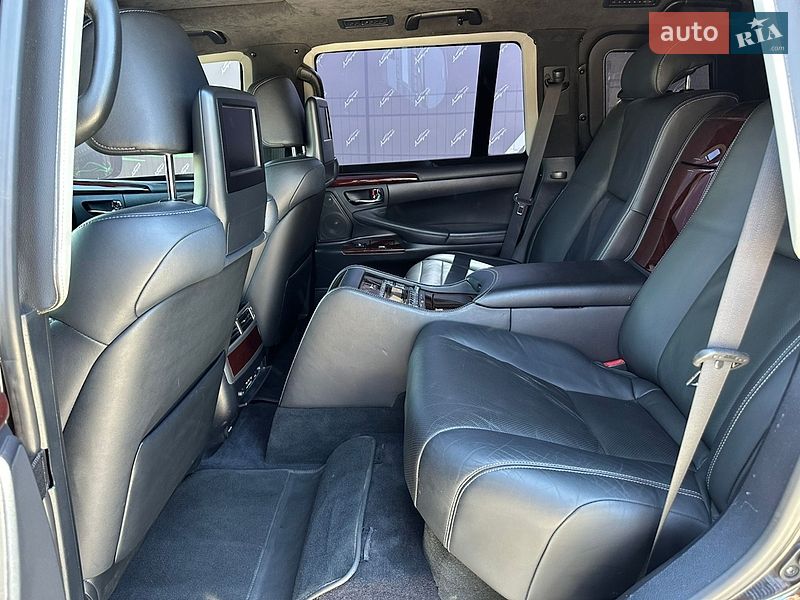 Внедорожник / Кроссовер Lexus LX 2015 в Киеве