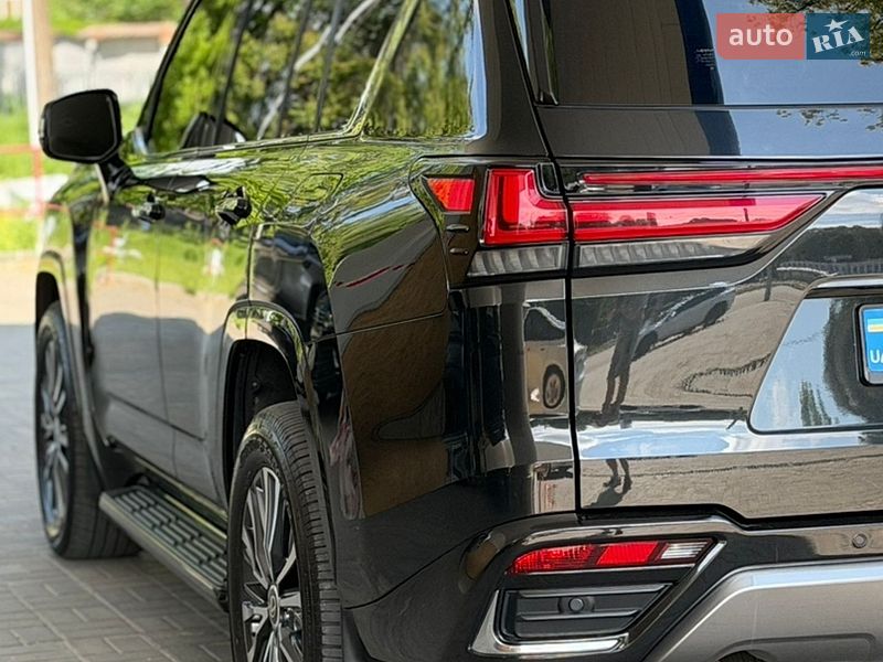 Позашляховик / Кросовер Lexus LX 2022 в Дніпрі