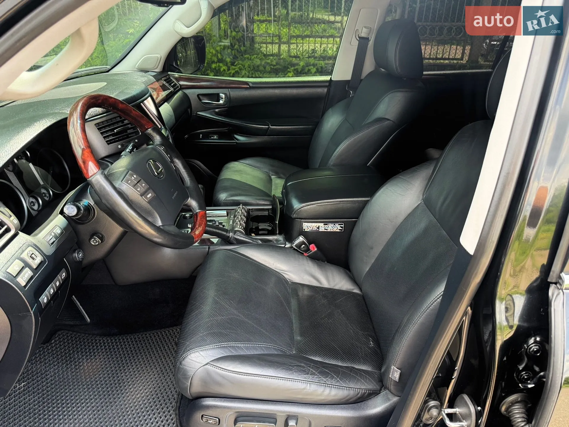 2011 Lexus LX - мініатюра 10