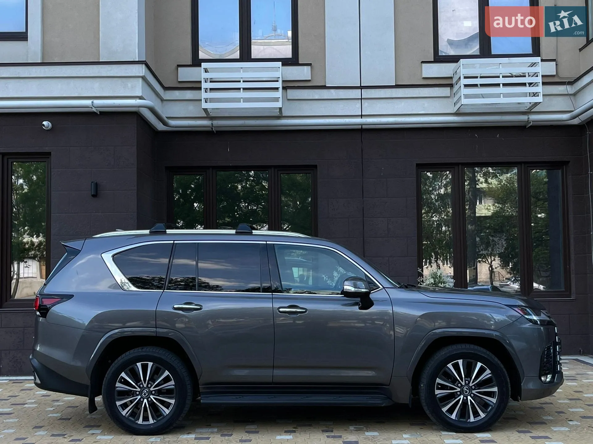 2022 Lexus LX - мініатюра 4