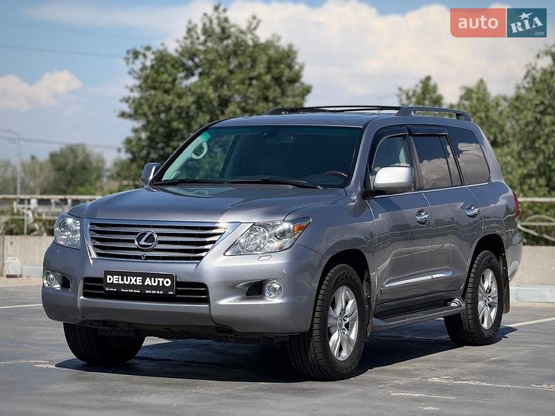 Lexus LX 2009