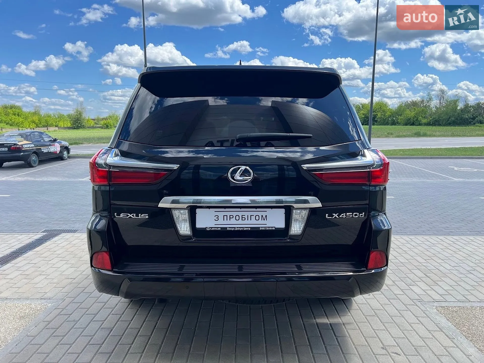 2017 Lexus LX - мініатюра 6