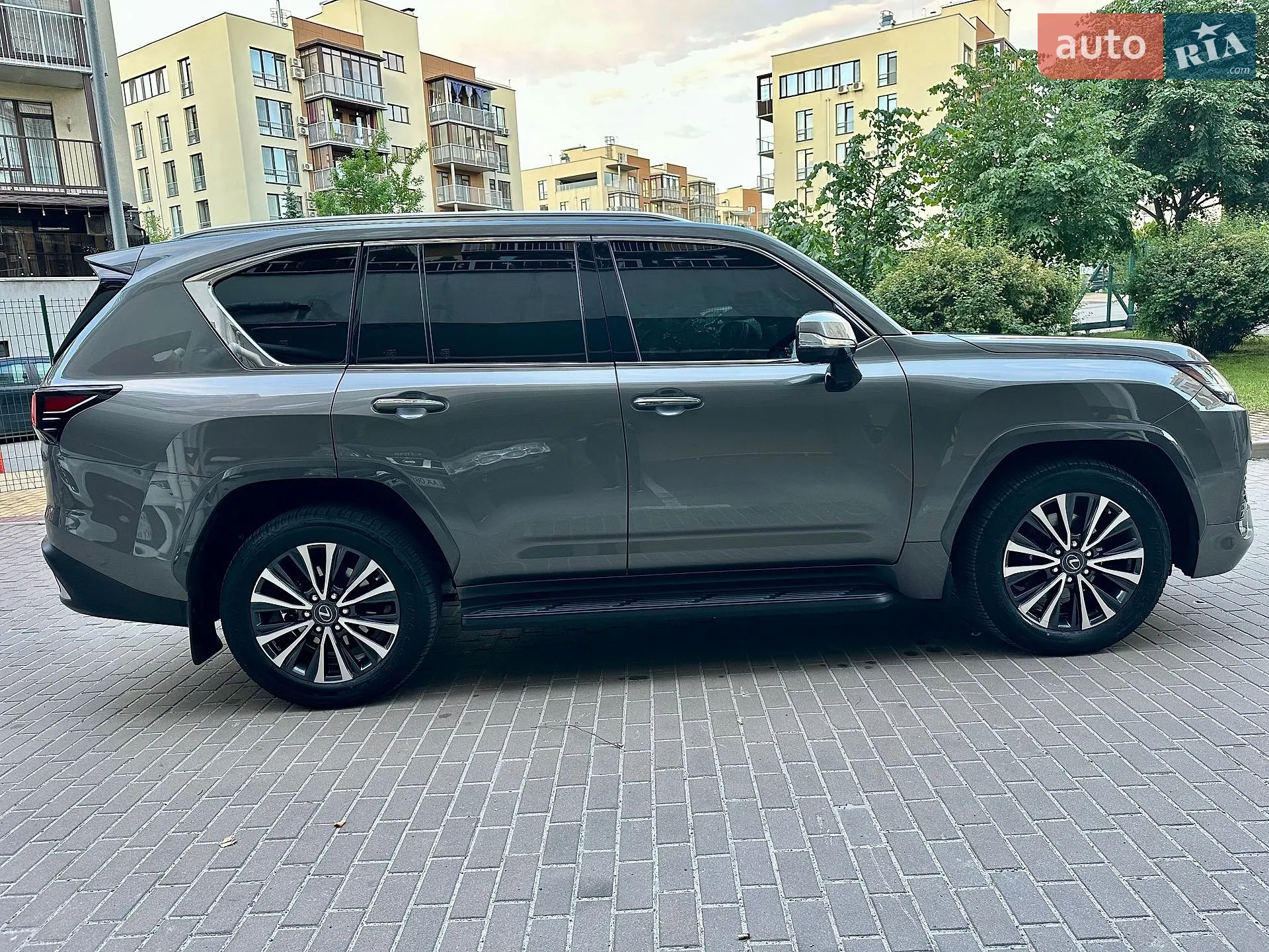 2022 Lexus LX - мініатюра 23