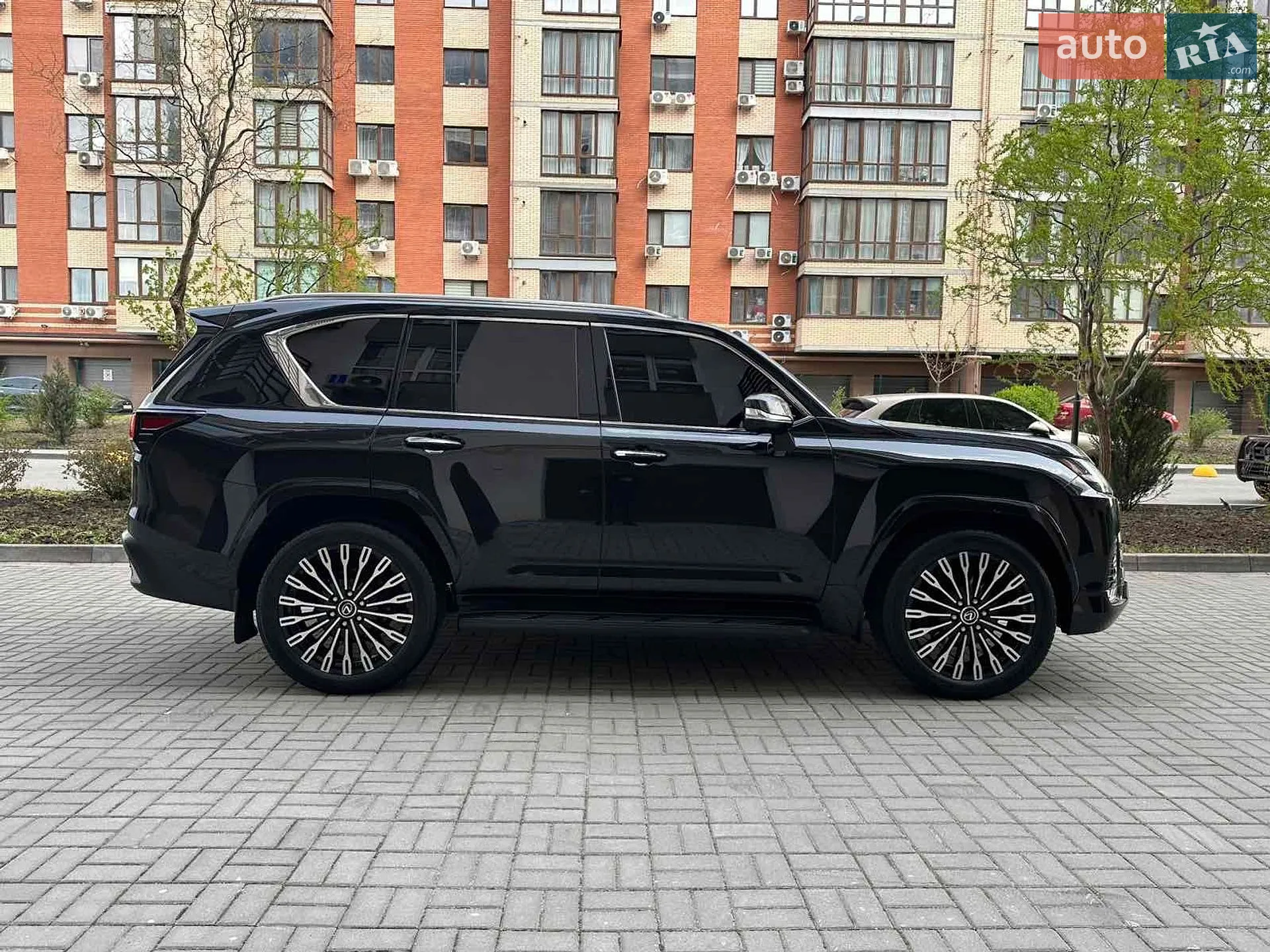 2023 Lexus LX - мініатюра 21