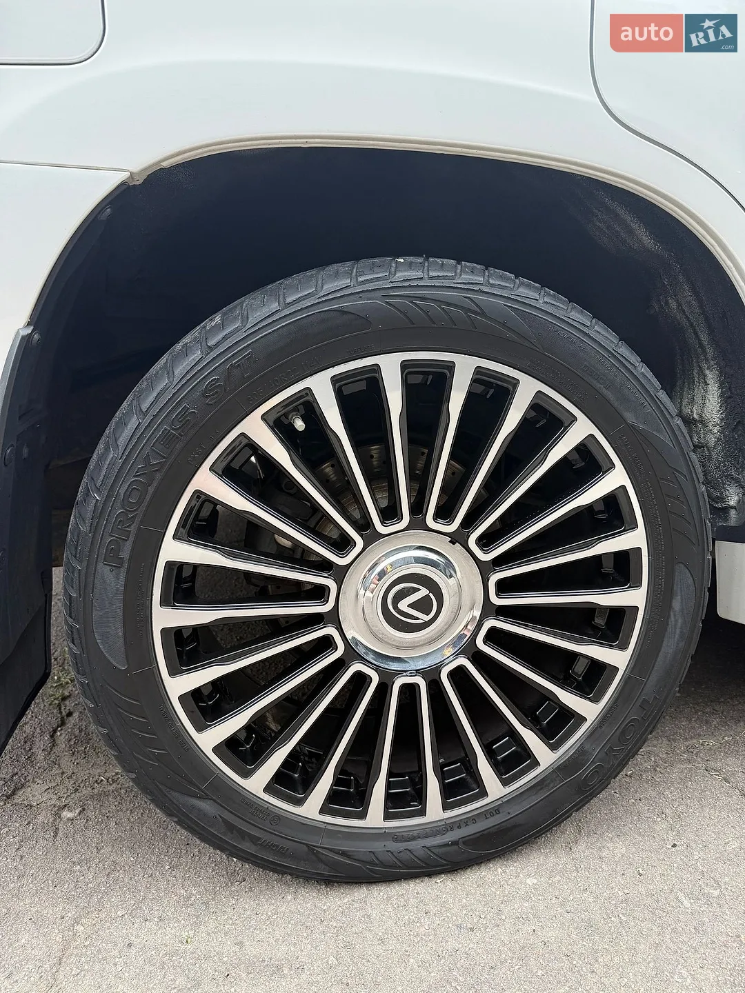 2019 Lexus LX - мініатюра 23