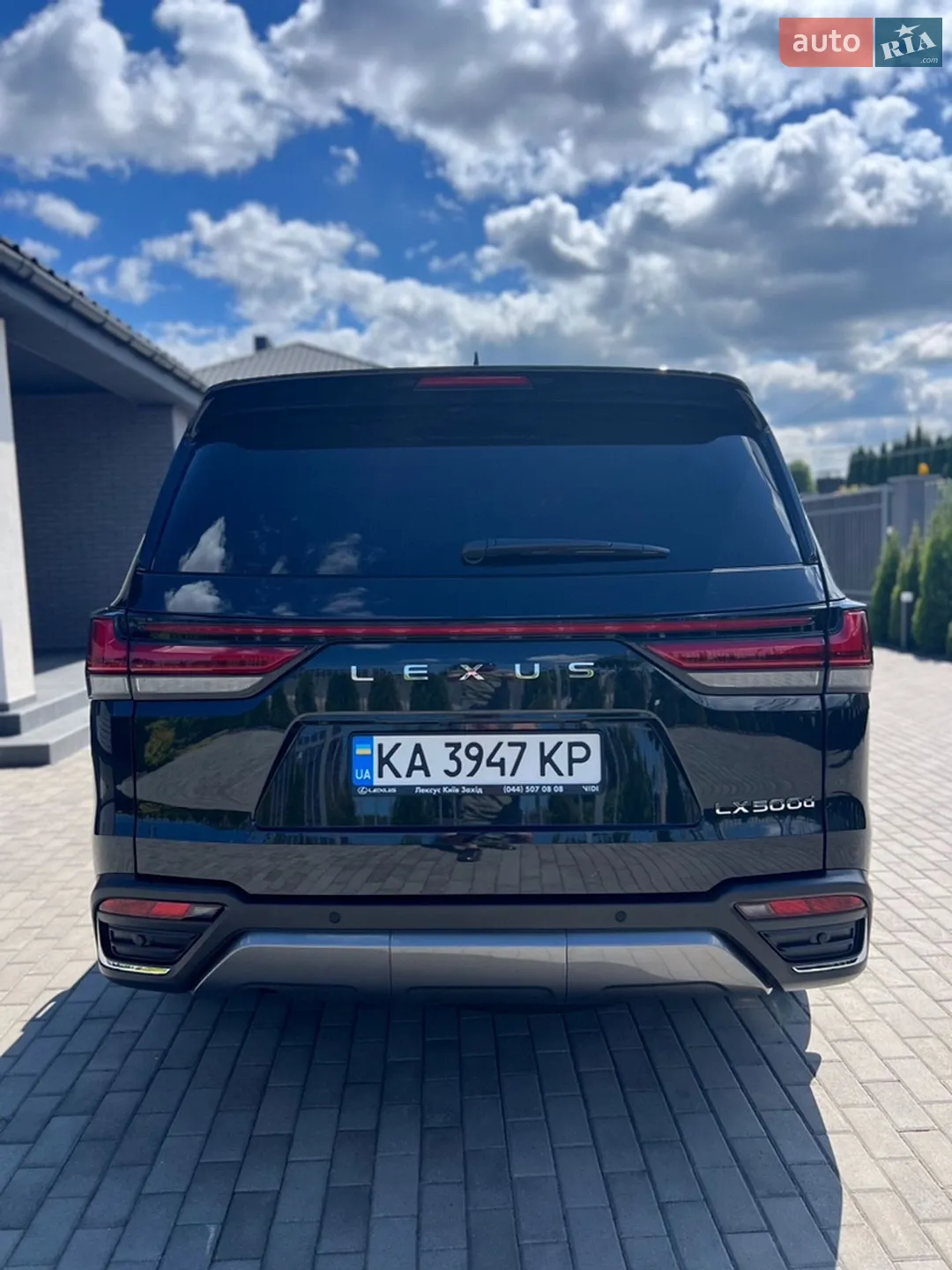 2023 Lexus LX - мініатюра 3