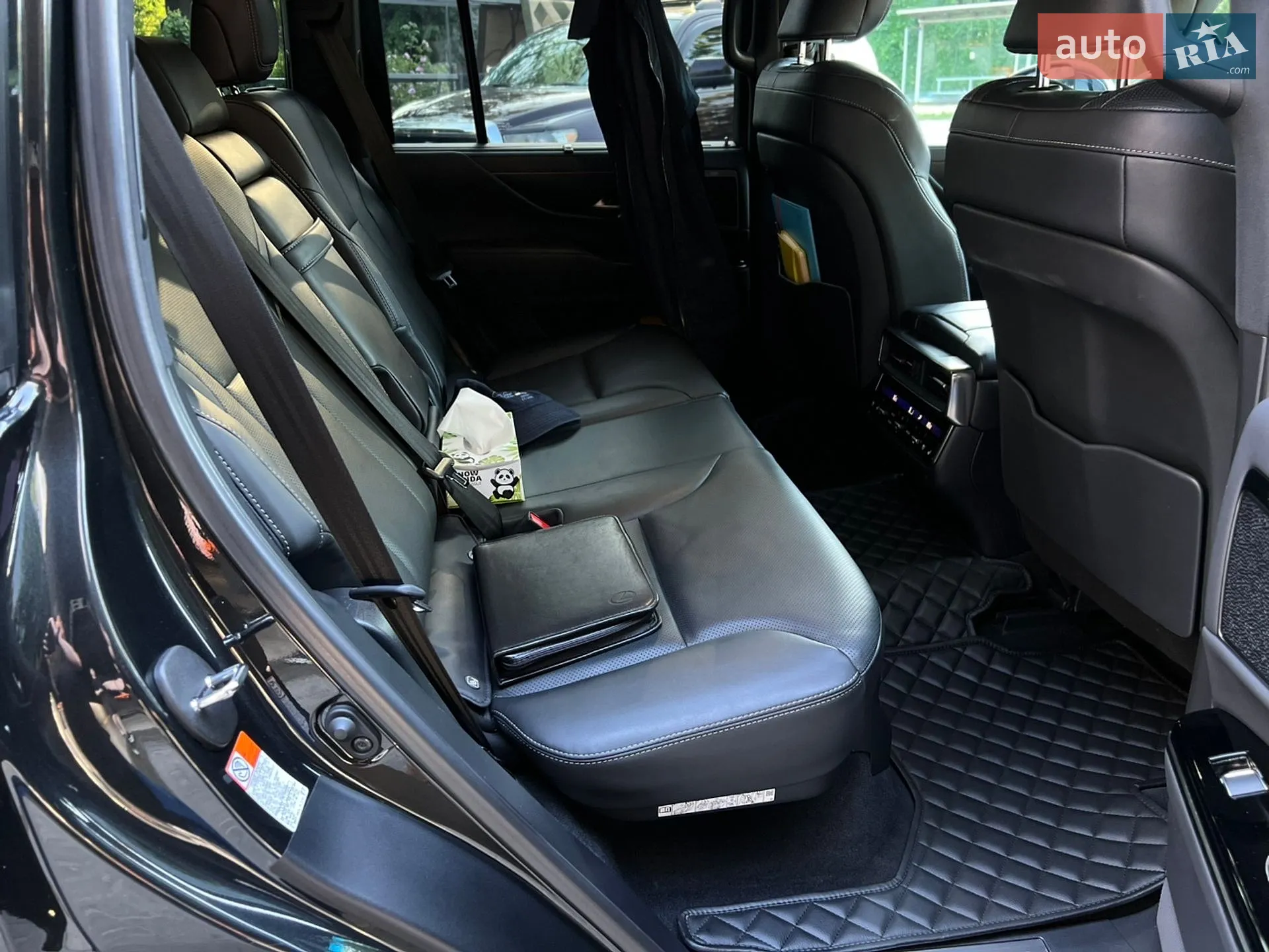 2023 Lexus LX - мініатюра 24