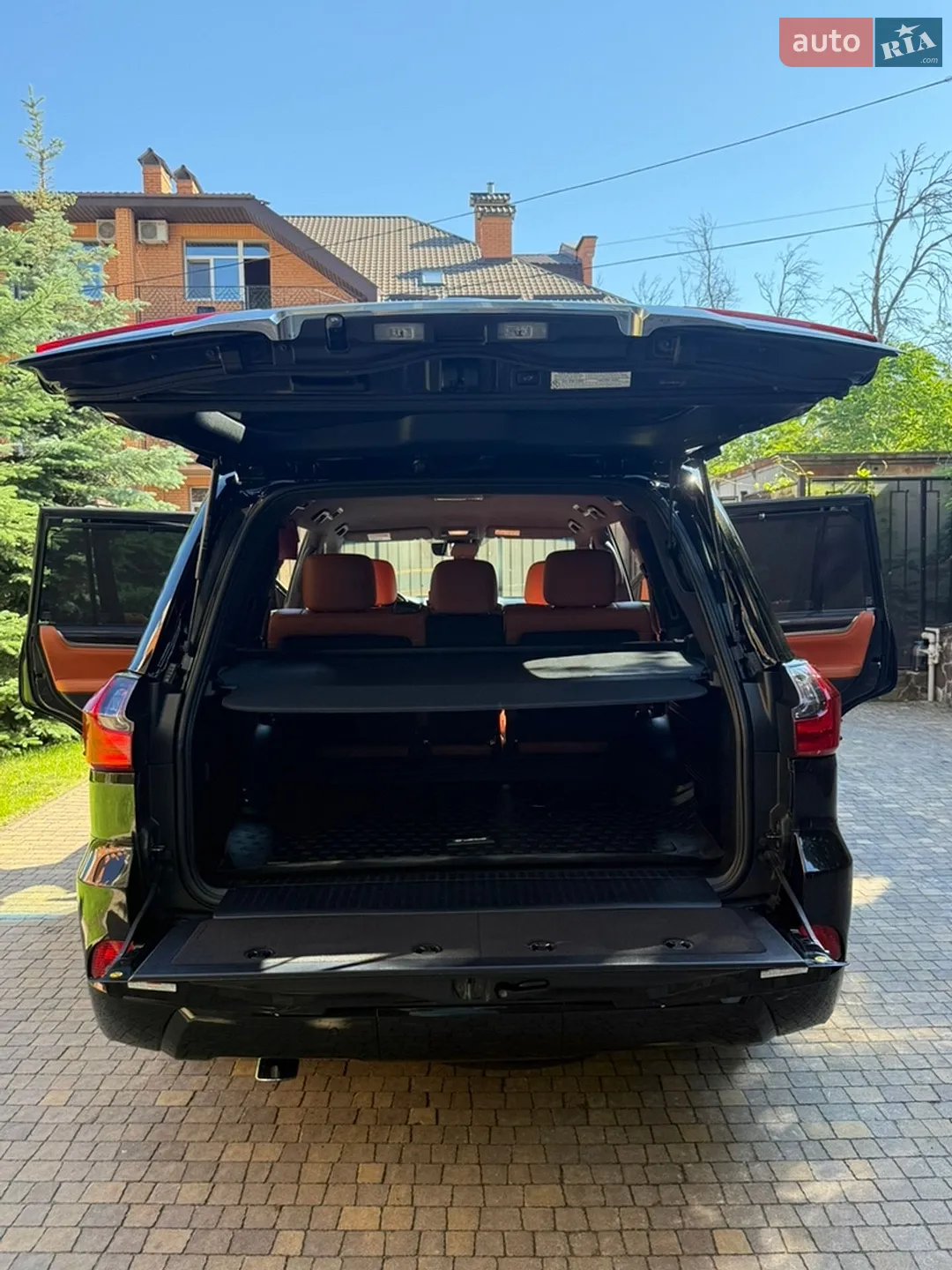 2019 Lexus LX - мініатюра 9