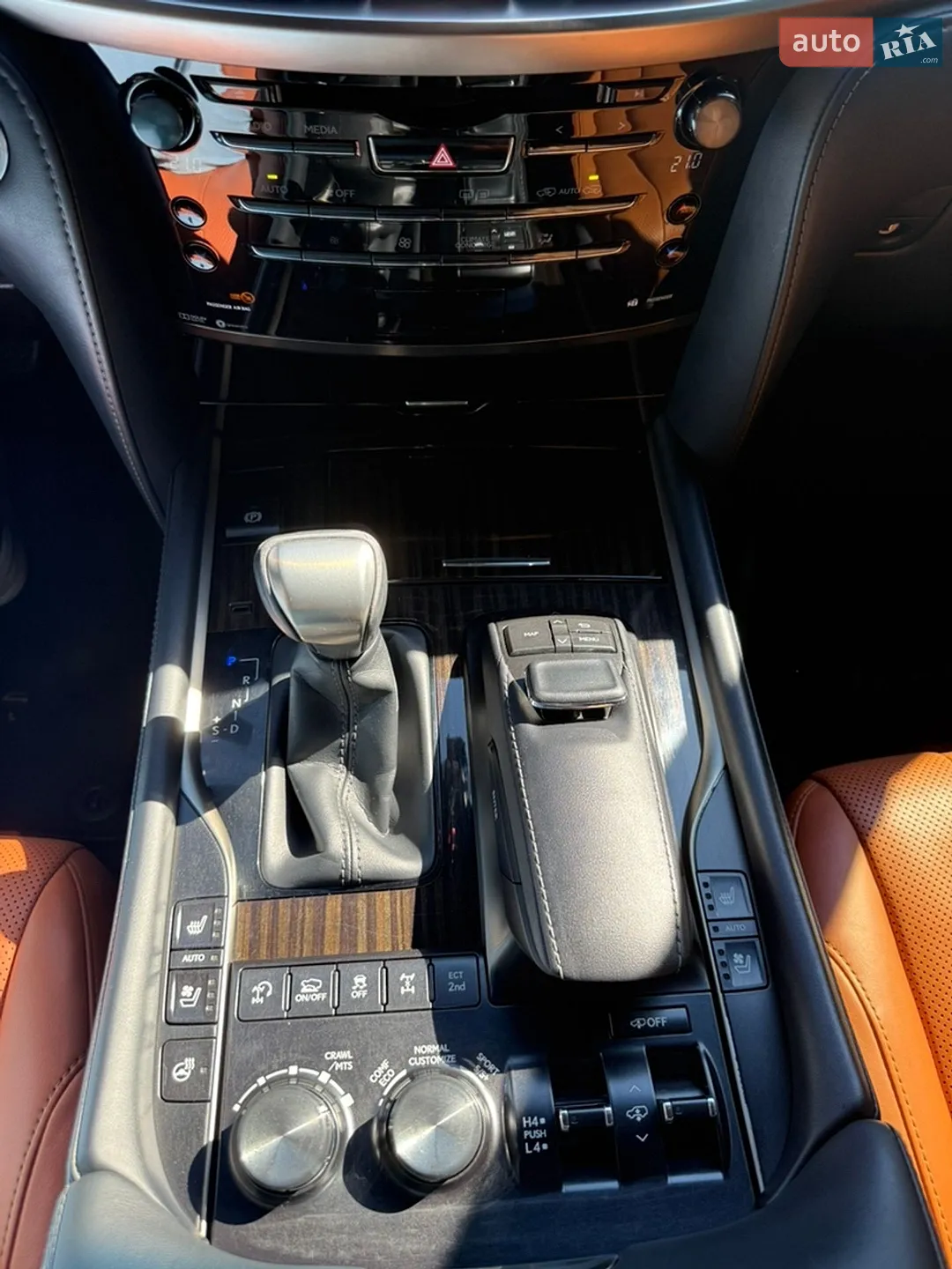 2019 Lexus LX - мініатюра 18
